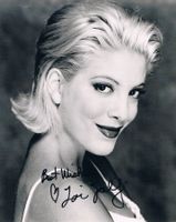 Tori Spelling 1973- Autogramm signiert Foto 20x25cm