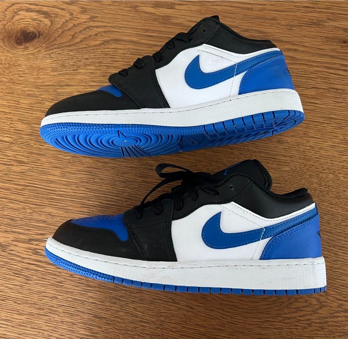 Schuhe für Jungen: Nike Jordan 1 low – Neu (gemäss Beschreibung) aus Ennetbürgen von  1