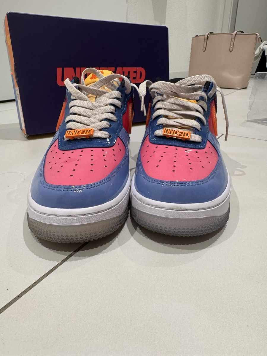 Nike Scarpe da uomo: Air force 1 – Nuovo (secondo la descrizione) da Boécourt venduto da kat_hj5y 7