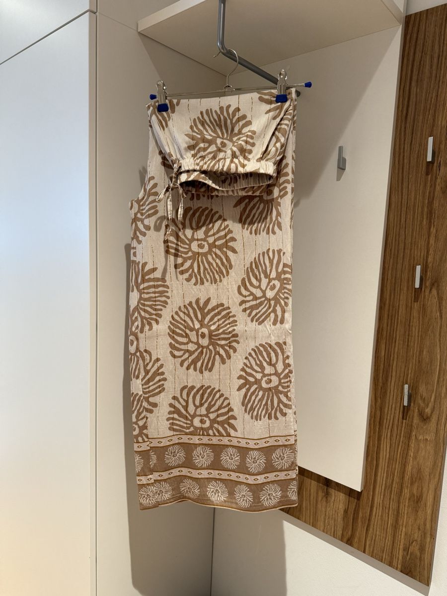 Hosen: Leinenhose Damen beige mit Muster Grösse L neu – Gebraucht aus Regensdorf von aid_hl7v 1