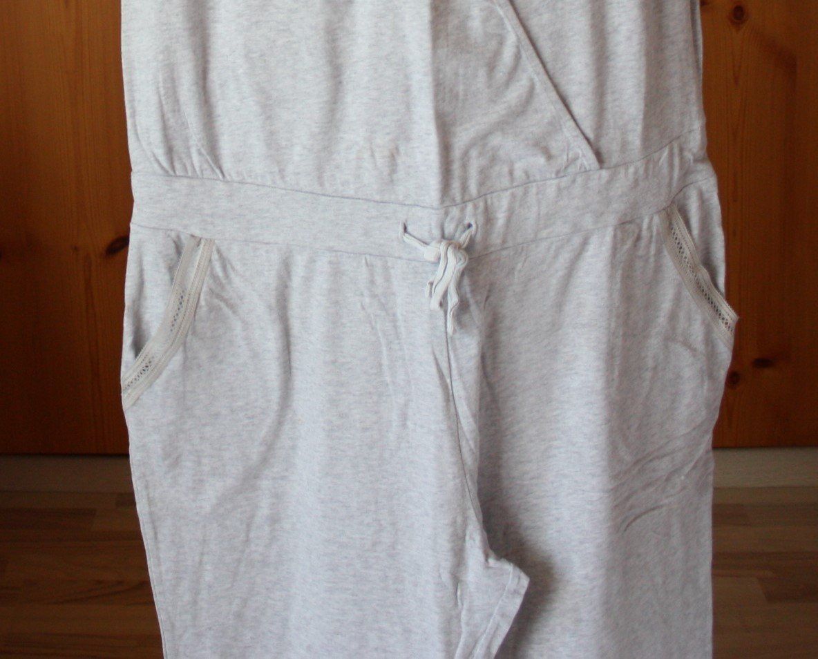 Tute: Jumpsuit Pyjama TCM hellgrau Gr. XL – Usato da Flüelen venduto da Diversicum-Curvy 5