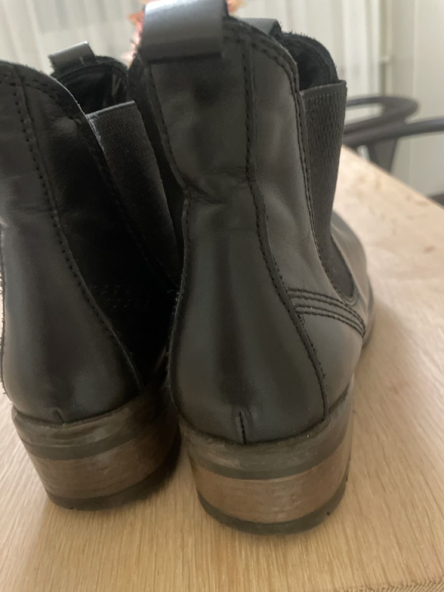 Damenschuhe: Stiefeletten 37 – Gebraucht aus Richterswil von Wildampfer 2