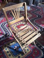 Sedia pieghevole vintage in legno per bambini usata