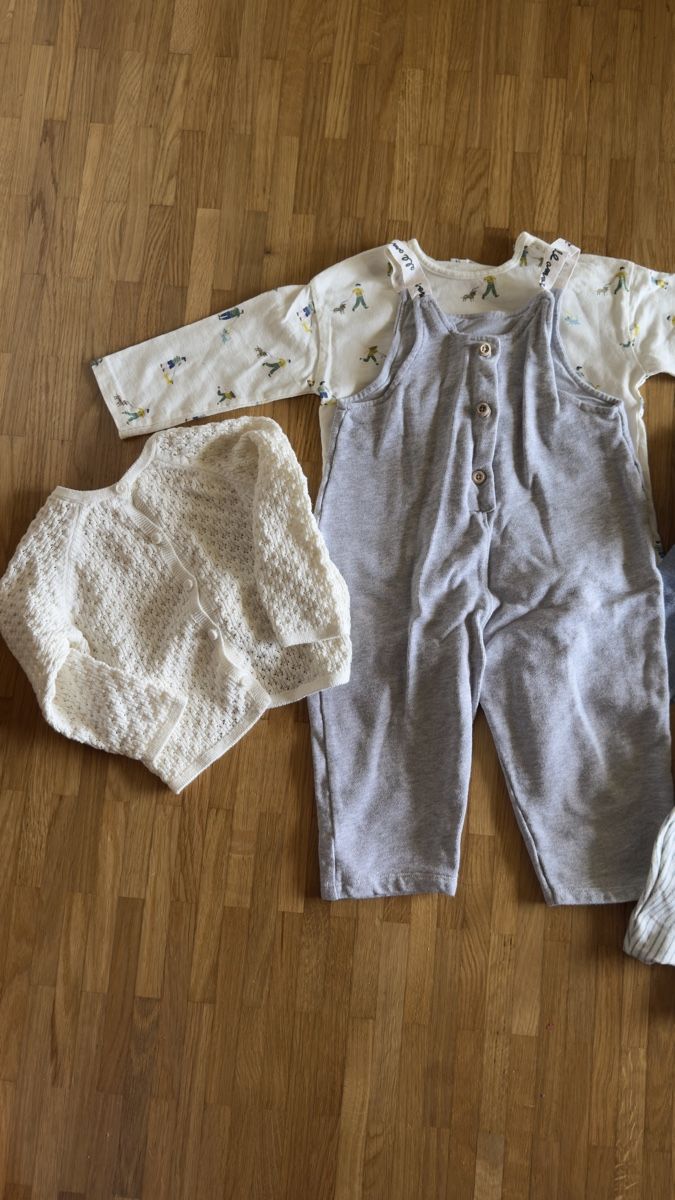 Zara Lotti & Set di vestiti: Zara set baby unisex gr.80 – Usato da Luzern venduto da ja_0707 3
