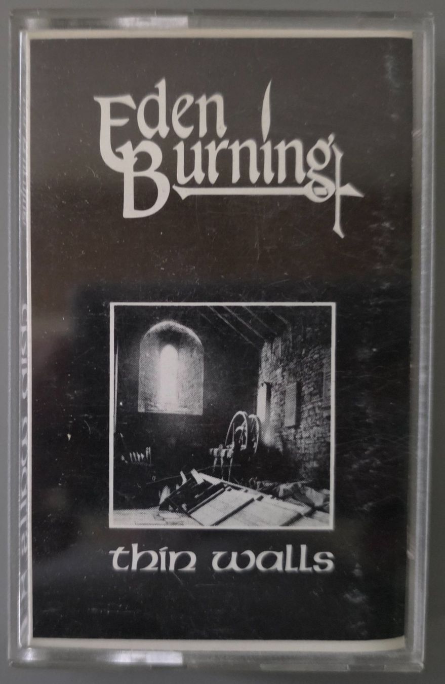 Kompaktkassetten: Eden Burning Kassette – Thin Walls – Gebraucht aus Root von atelier22