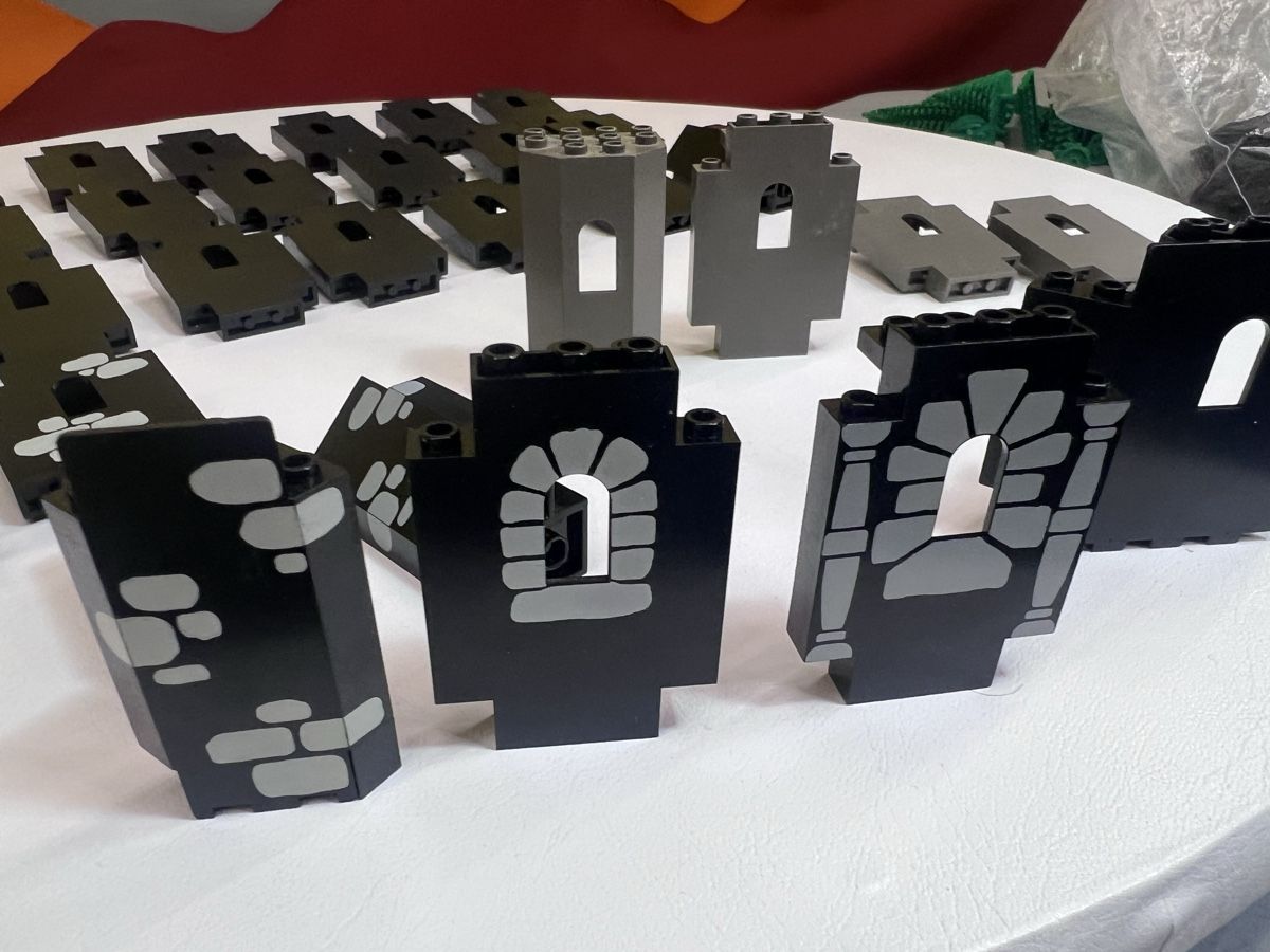 Lego Giocattoli: div. Lego Burgpanele 34stk. Sie kaufen was abgebildet ist! – Usato da Rudolfstetten venduto da bf74_tinu 1