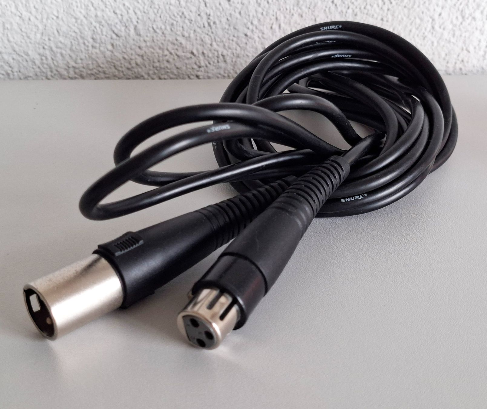 Shure Microfoni: 2x Mikrophon Kabel XLR – Usato da Oftringen venduto da Fliby