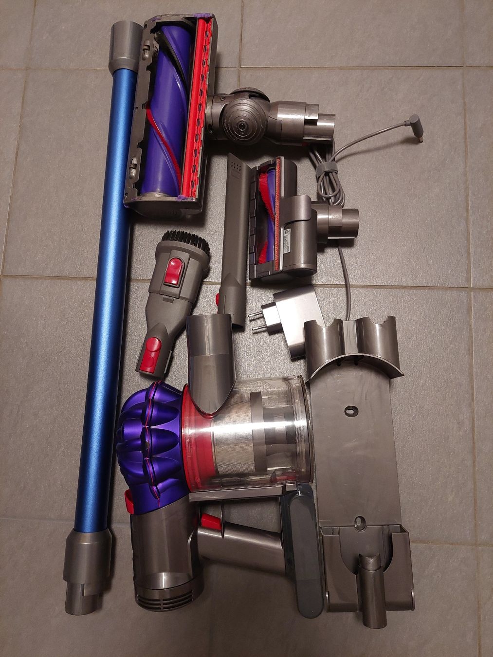 Dyson Staubsauger & Zubehör: Dyson V7 Batterie neuve  – Gebraucht aus Meyrin von aki_1971 4