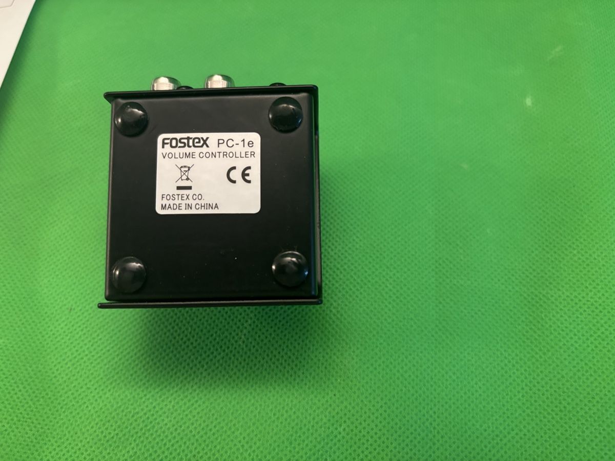 Attrezzatura per studi di registrazione: Fostex Volume Controller PC-1e(B) schwarz neuwertig – Nuovo e nell'imballaggio originale da Kilchberg ZH venduto da bionicdog 3