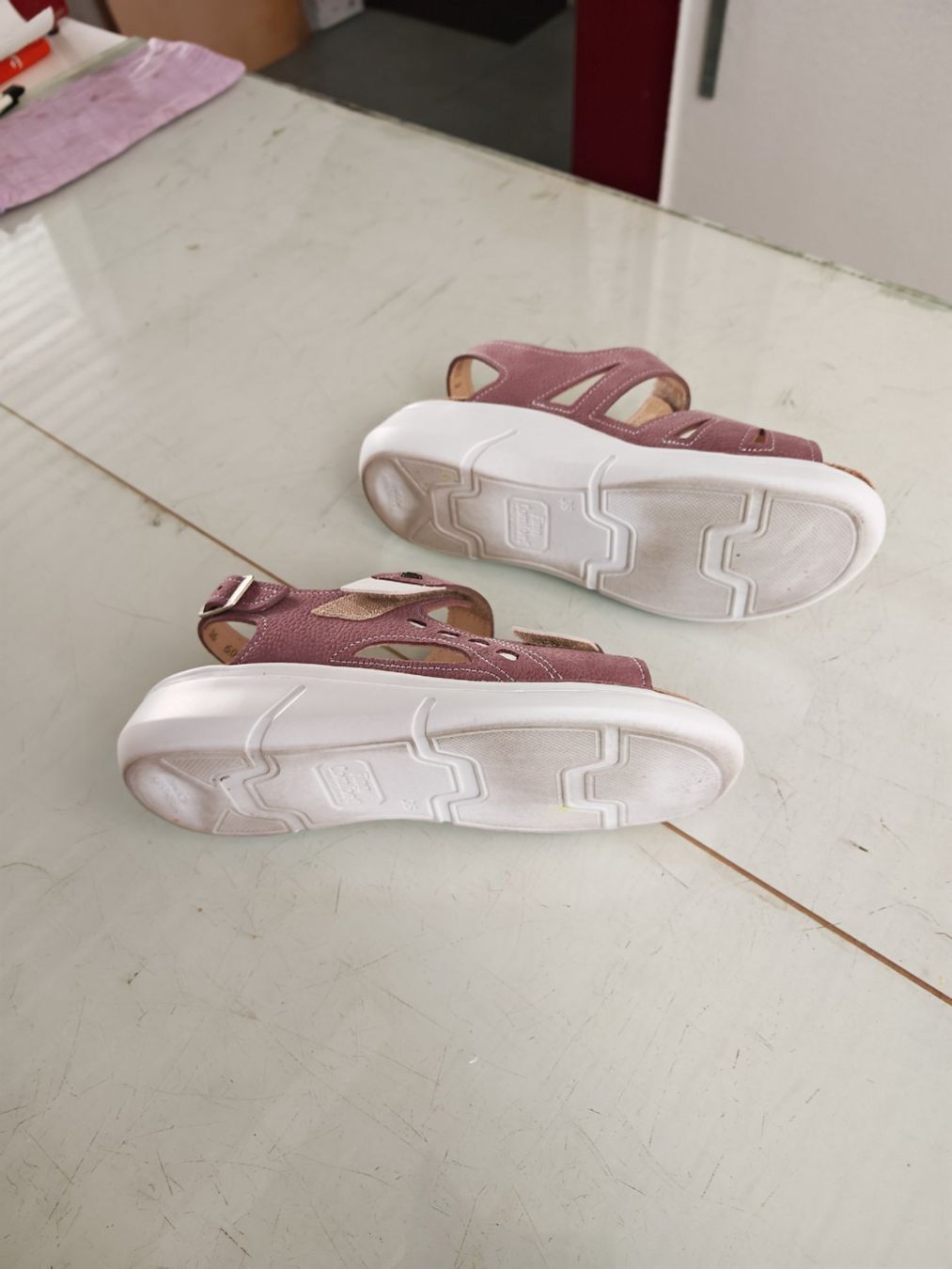 Damenschuhe: Sandalen, GR36, Neuwertig – Gebraucht aus Weinfelden von liquido 3