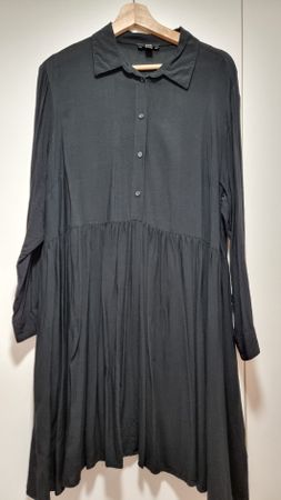 Schwarzes Longbluse oder Kleid C&A Gr. 48/50 leicht und luft