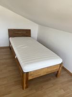 Bett aus Holz