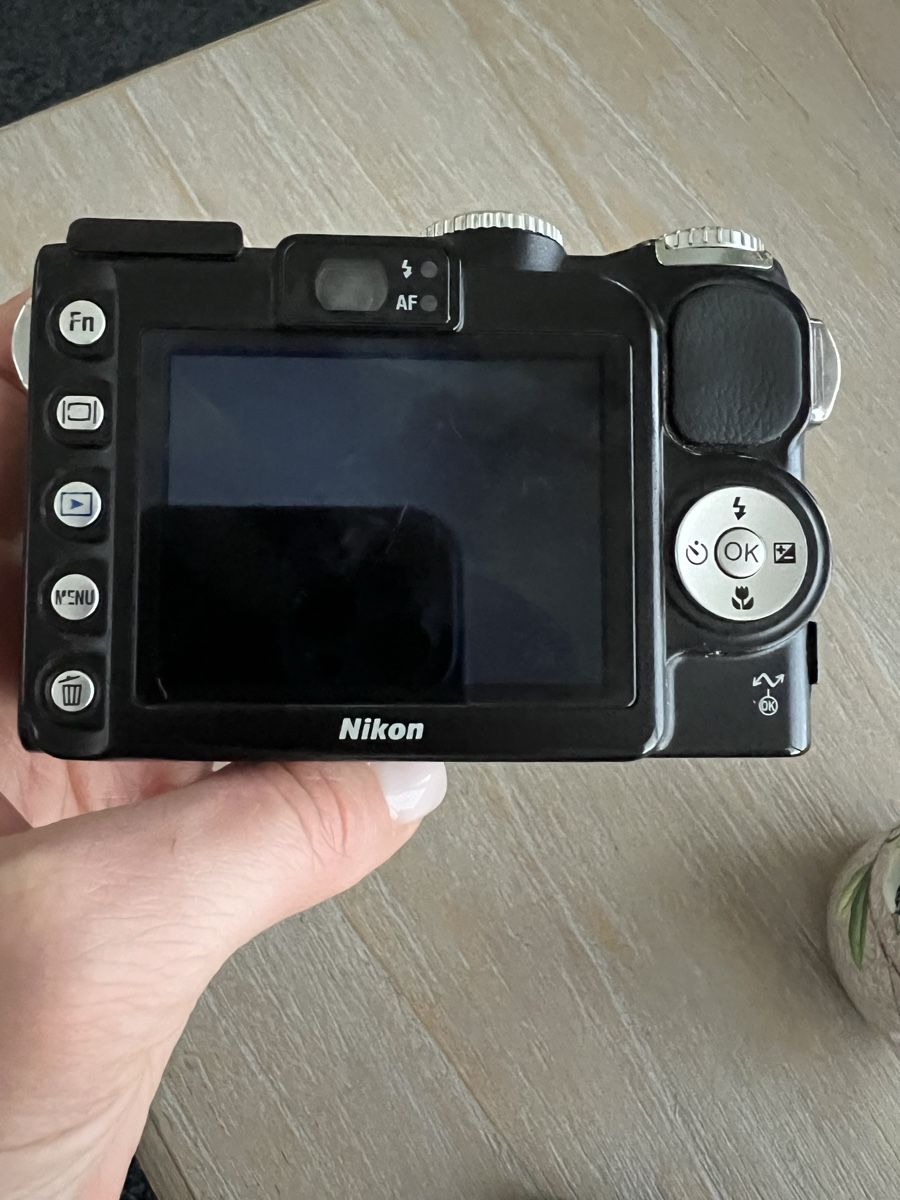 Nikon Appareil photo: Nikon P5000 – D'occasion à Baar par kri_m7t2 1