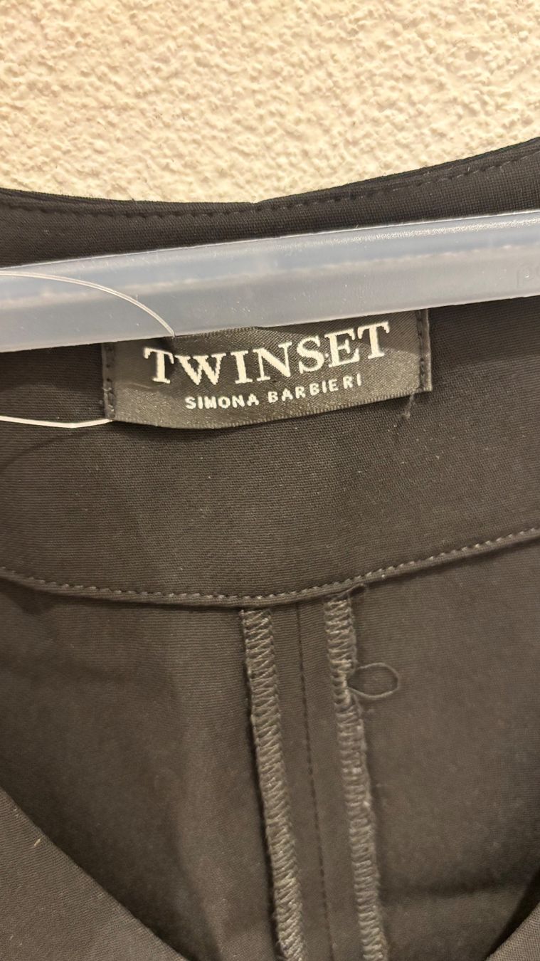 Twinset Vestiti: Kleid von Twinset – Nuovo (secondo la descrizione) da Uitikon Waldegg venduto da Thefateofophelia 1