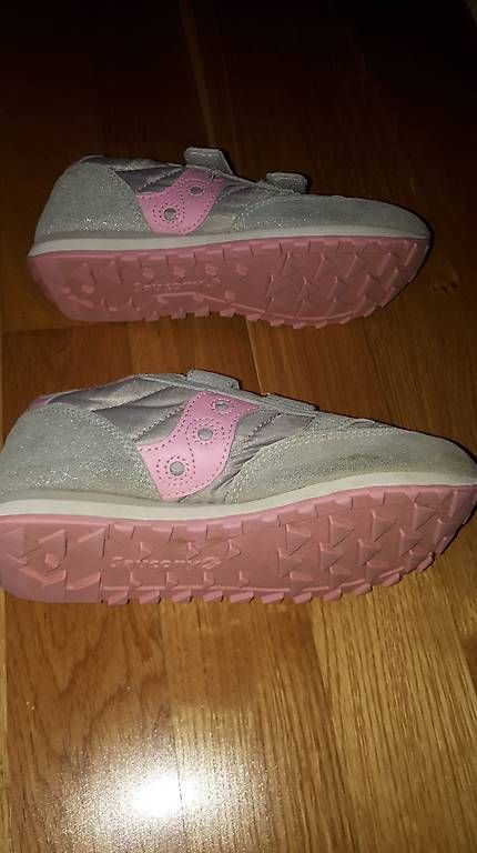 Scarpe per ragazze: Turnschuhe gr.33 – Usato da Wangen ZH venduto da oky-doky 1