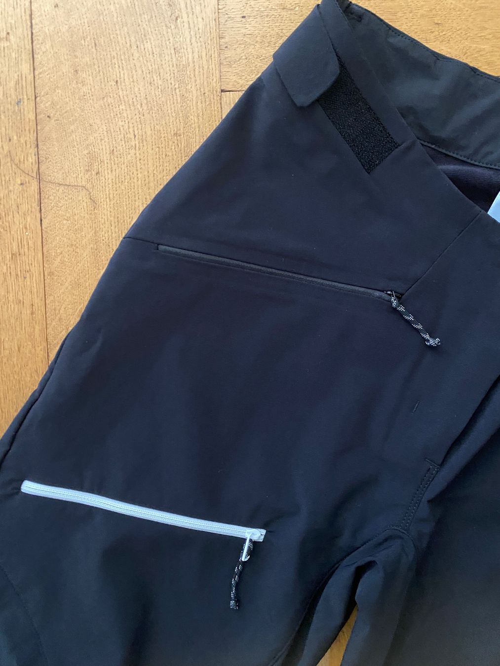 Mammut Pantalons: Mammut Taiss So Outdoorhose – Neuf avec emballage d'origine à Erlenbach ZH par Summsumm7 4