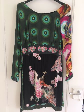 Desigual Kleid mit Pfauenmuster, Grösse M