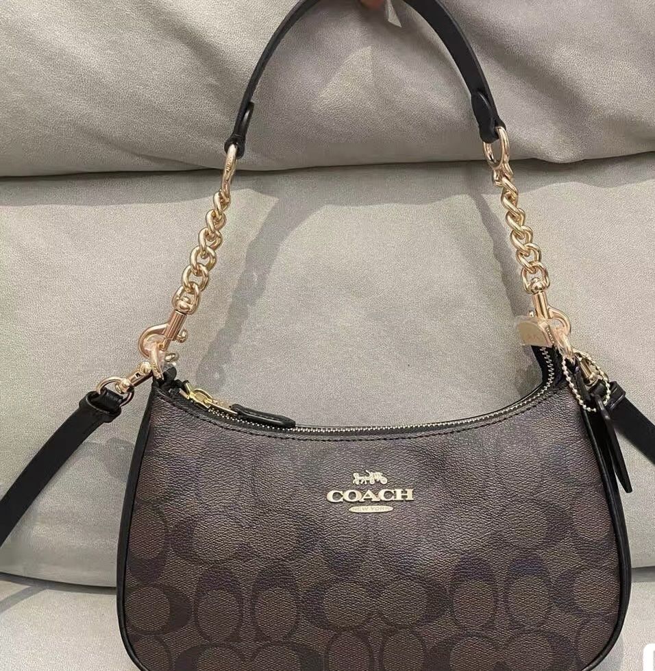 Taschen: Coach Tasche – Neu und originalverpackt aus Wattwil von SchweizIT