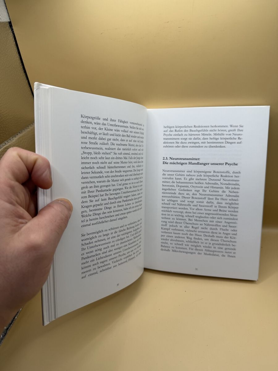 Libri: Panikattacken und Angststörungen loswerden – Usato da Genève venduto da sho_67qj 4
