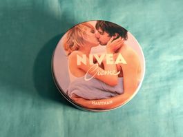 NIVEA Creme Blechbüchse, HAUTNAH