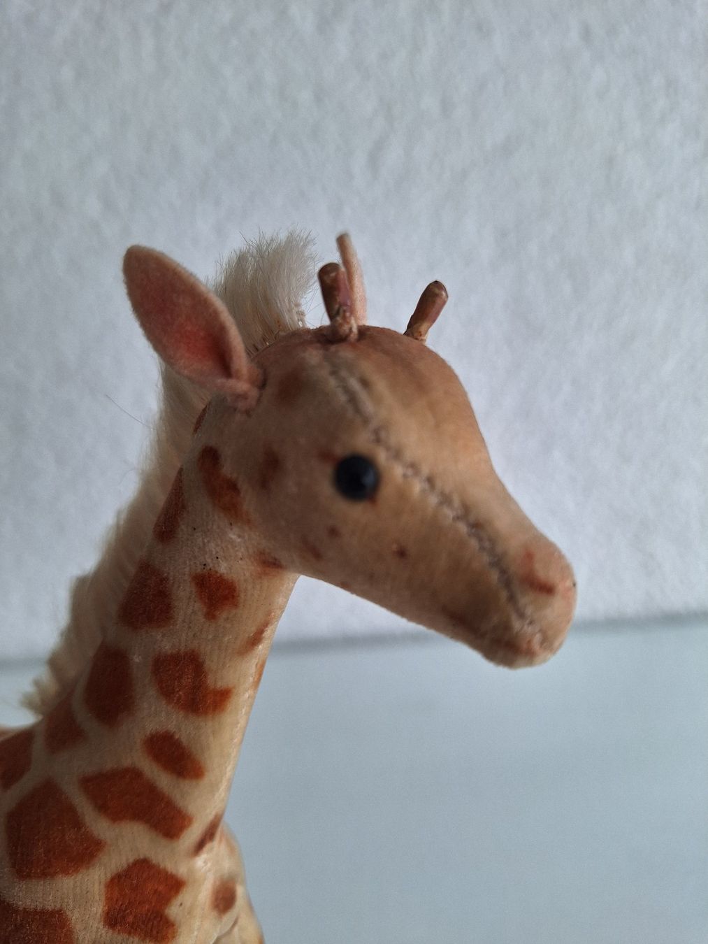 Steiff Giocattoli: Steiff Giraffe aus Samtplüsch – Usato da Sissach venduto da luvama 1