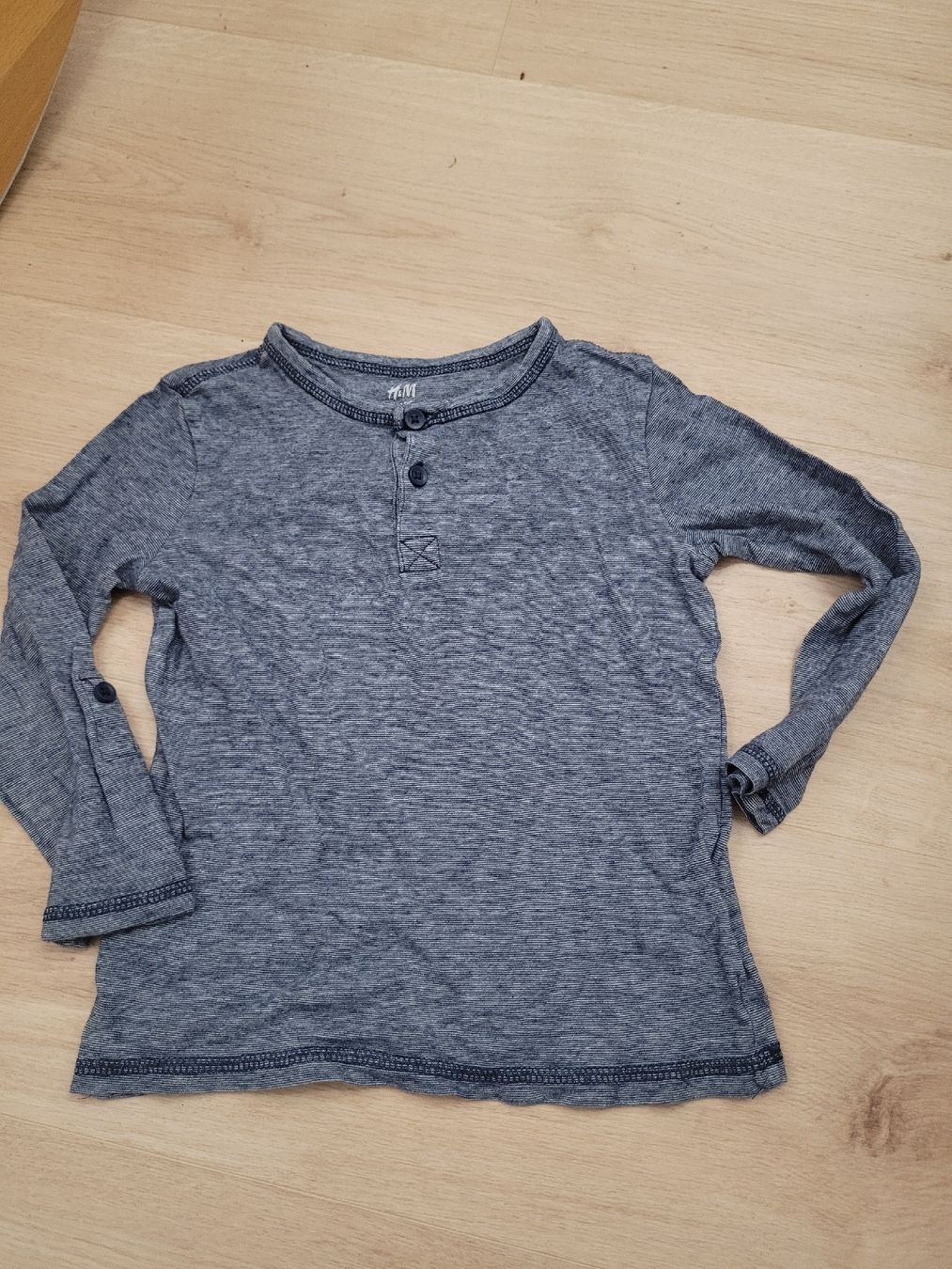 Pulls et sweat-shirts: Pullover Gr. 98 – D'occasion à Lupsingen par sta_wgg5