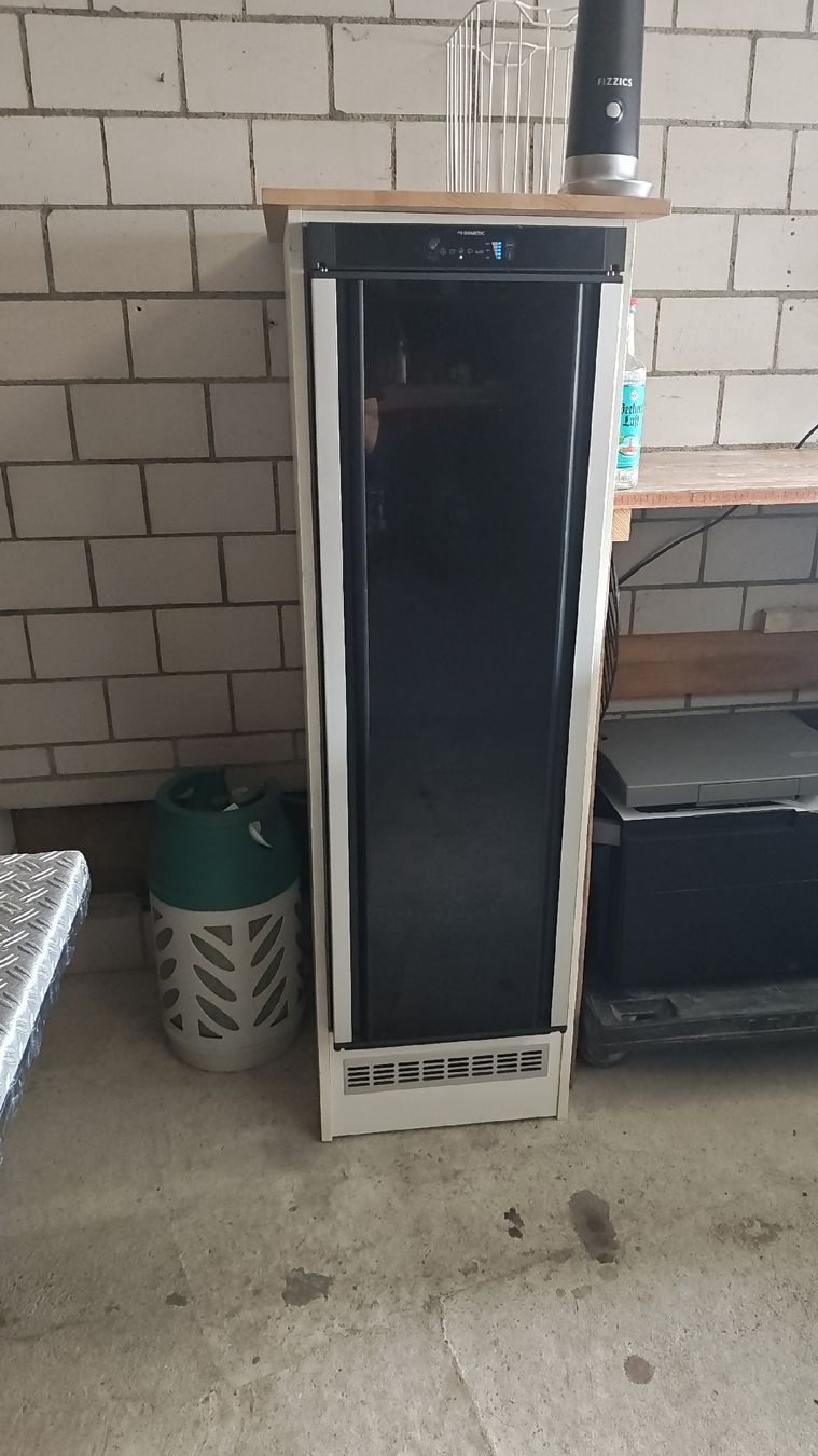 Réfrigérateurs: Dometic 10.4T Camper Kühlschrank – Neuf (Voir description) à Reitnau par rob_c9tf
