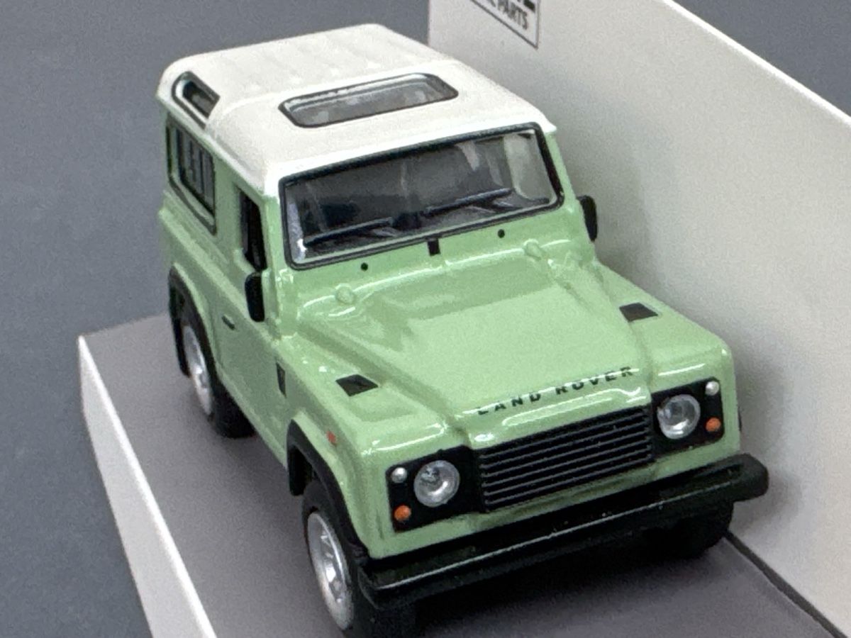 Land Rover Modellini d'auto: Land Rover Defender 1:64 Schuco – Nuovo (secondo la descrizione) da Luzern venduto da aa43modelcars-Luzern 2