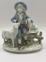 Porzellan Figur Hirt mit Schaf und Hund guter Zustand