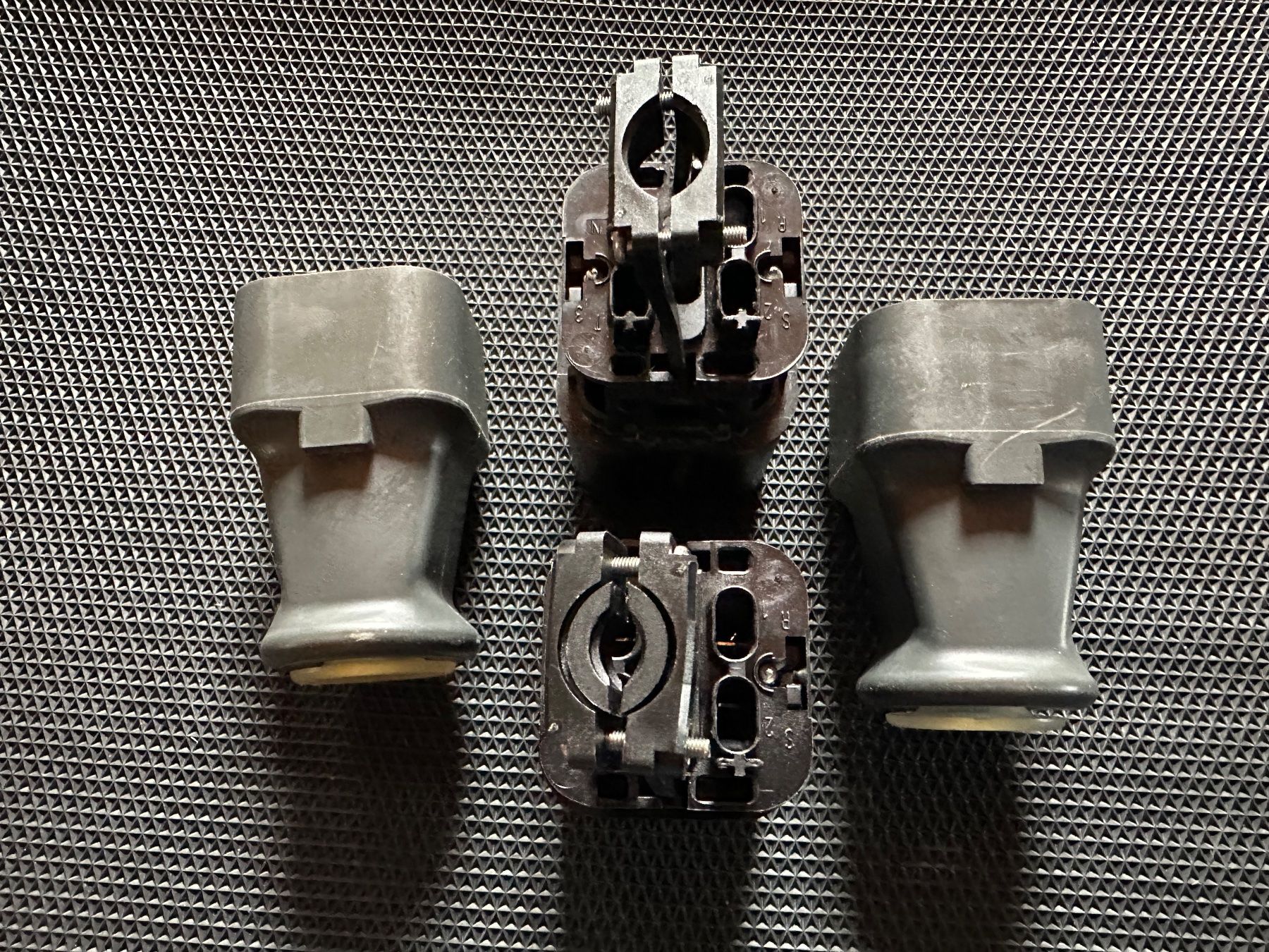 Stecker: Stecker J 15 5 polig 2 Stück – Gebraucht aus Huttwil von Bolpa 6