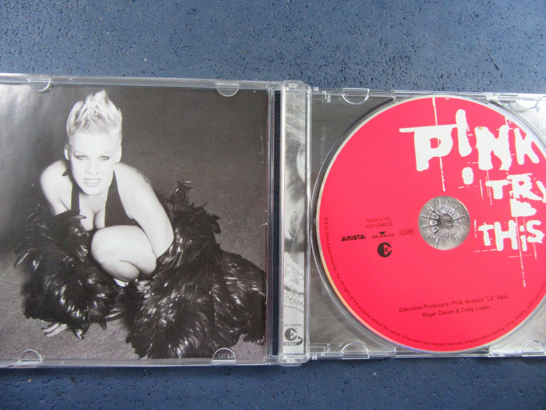 CDs: PINK " TRY THIS " CD "TROUBLE " – Gebraucht aus Ettingen von Hausi4711 2