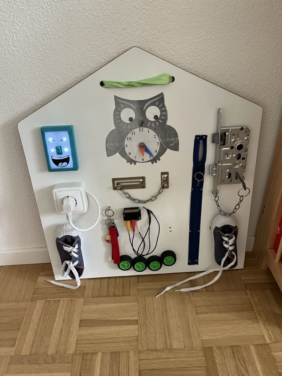 Giocattoli: Busy Board  – Nuovo (secondo la descrizione) da Thalwil venduto da zen_hpz5
