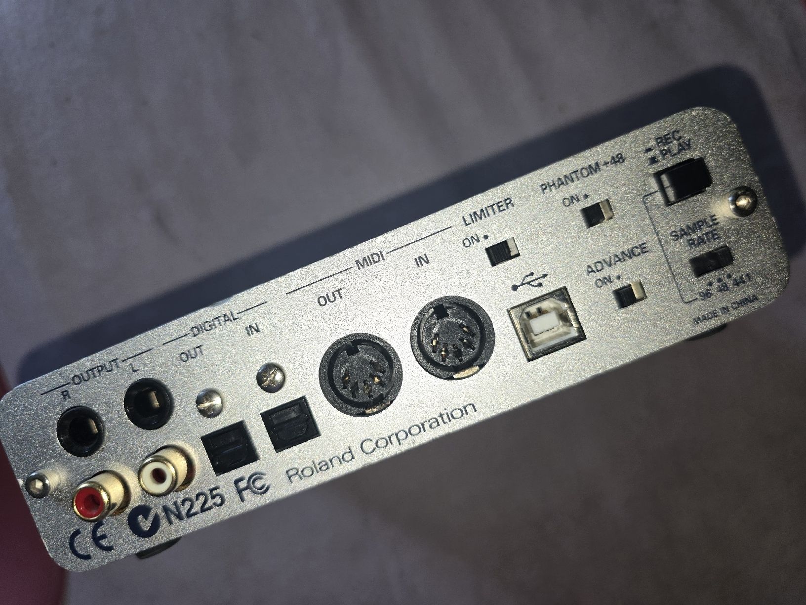 Roland Strumenti musicali: EDIROL 24BIT / 96KHZ VA-25 – Usato da Zürich venduto da Antiquedealer 6