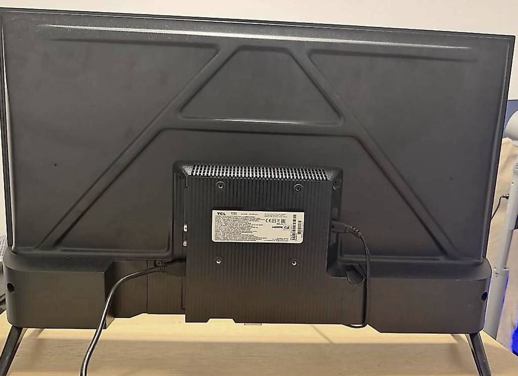 Fernseher: Smart TV TCL  – Neu und originalverpackt aus La Croix (Lutry) von ize_tts8 2