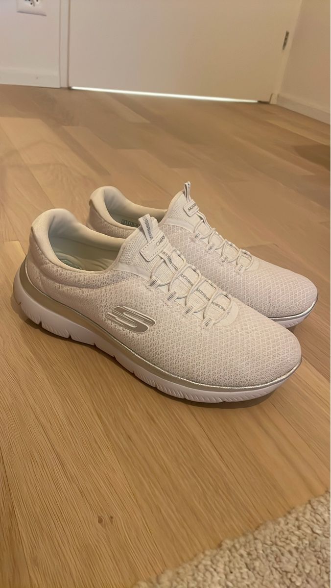 Skechers Scarpe da donna: Skechers Schuhe weiss Grösse 38 – Nuovo (secondo la descrizione) da Ostermundigen venduto da Ania.I