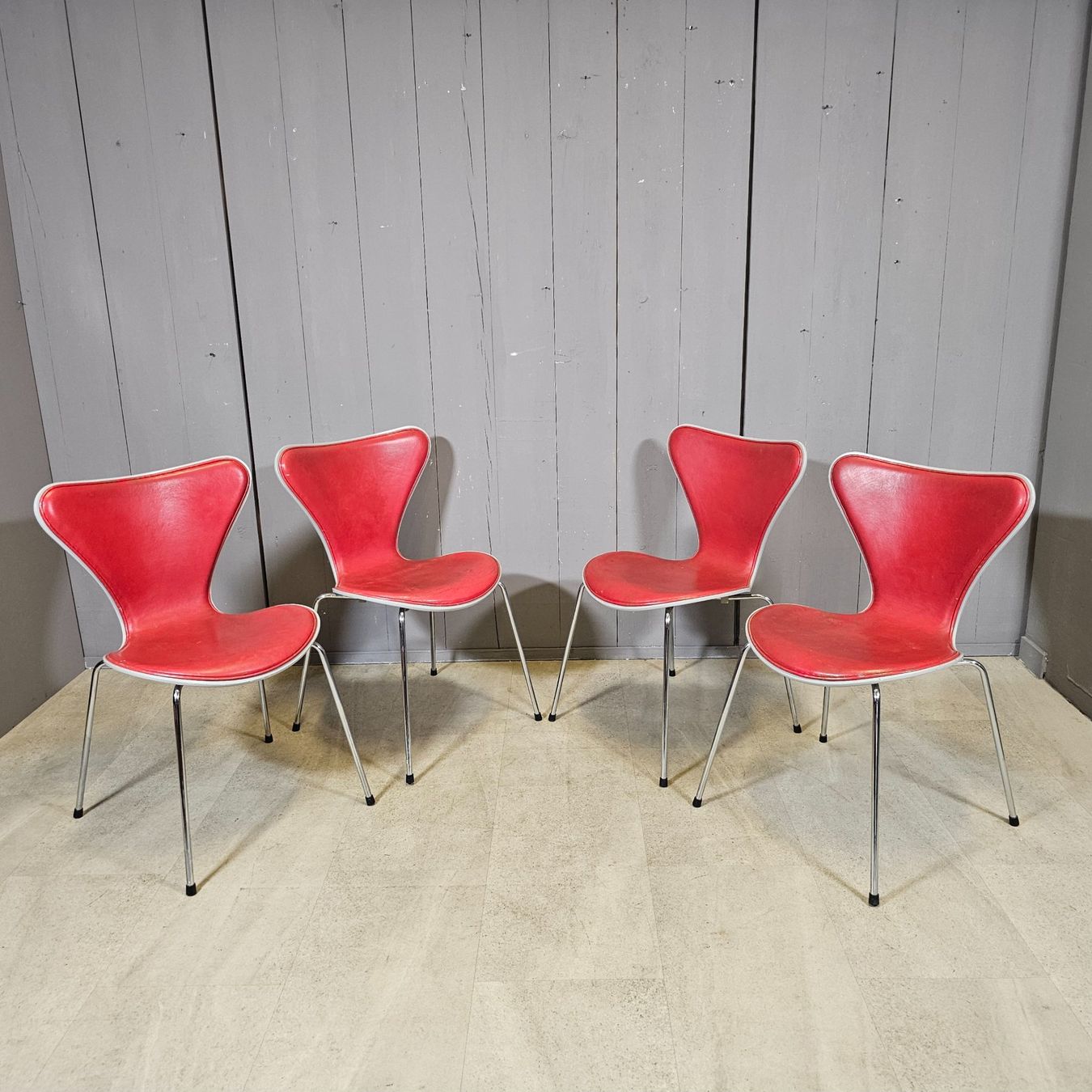 1993 Fritz Hansen, Serie 7 3107 Stapelstuhl Arne Jacobsen (Gebraucht) in Nottwil für CHF 380 – mit Lieferung auf Ricardo kaufen