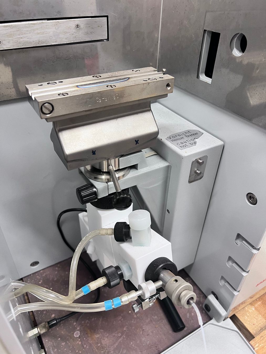 Accessori da laboratorio: Analytik Jena novAA 300 Atom Absorptions Spektrometer – Usato da Niederdorf venduto da LeptonAG_Labor 6
