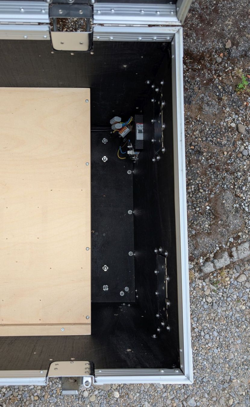 Reisekoffer: Flightcase mit Schubladen und Rollen als Werkzeugkiste – Gebraucht aus Worben von sternli27 7