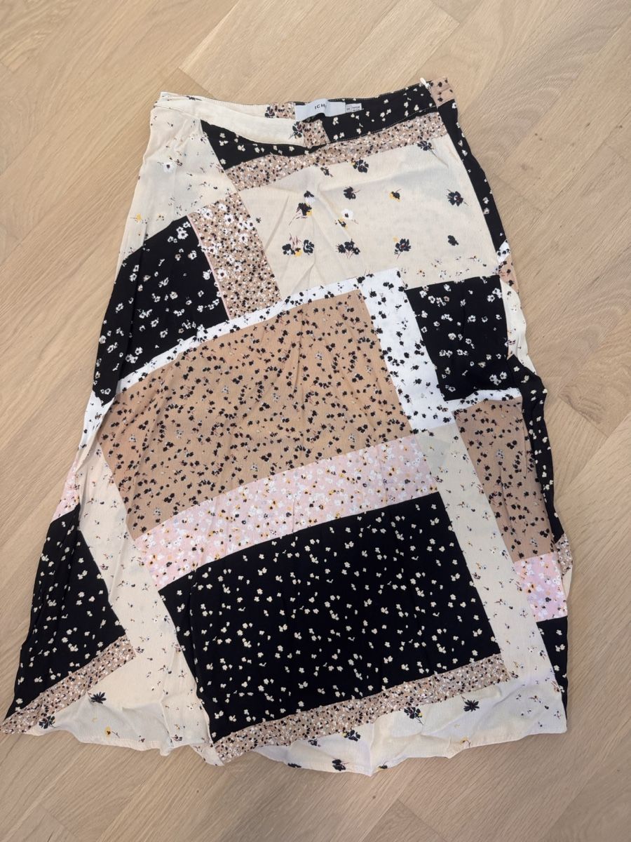 Gonne: Patchwork skirt floral print  – Usato da Dübendorf venduto da ClaraS.
