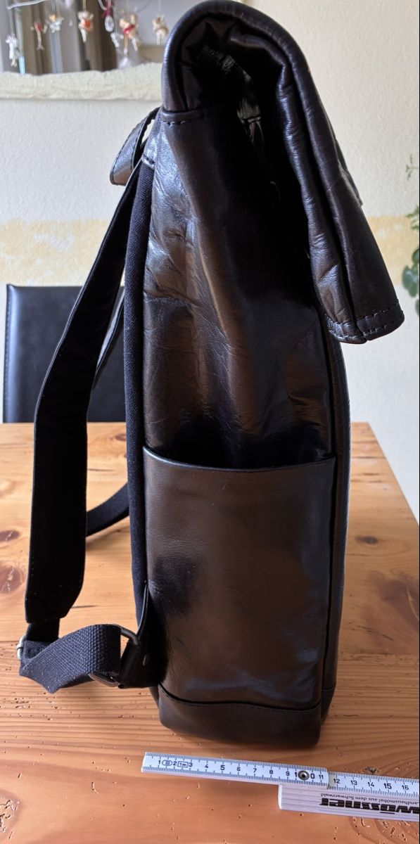 Zaini: Lederrucksack schwarz – Nuovo (secondo la descrizione) da Triesen venduto da Einstein011 1