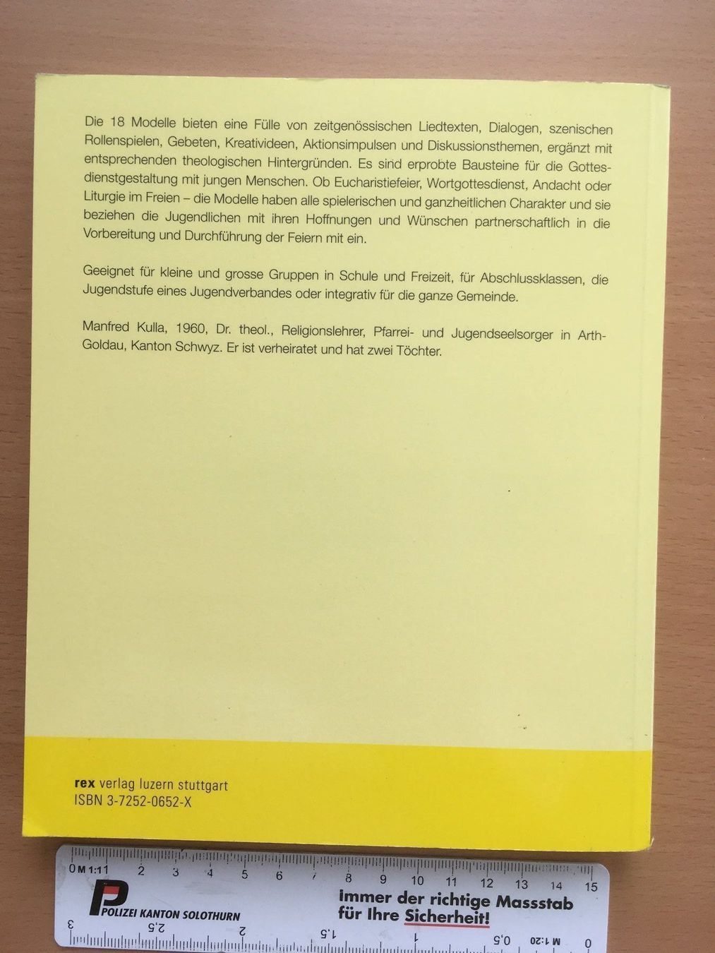 Libri: Mit Jugendlichen Gottesdienst feiern – Nuovo (secondo la descrizione) da Grenchen venduto da Kogi7 8