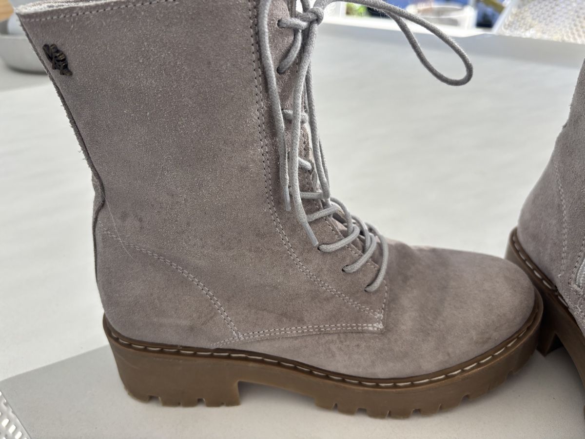Scarpe da donna: 3 Paar Stiefeletten 38/39 – Nuovo (secondo la descrizione) da Herzogenbuchsee venduto da ameise02 2