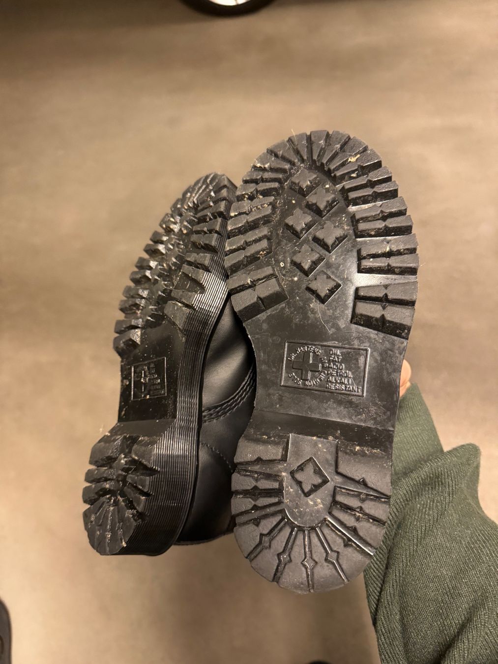 Dr. Martens Scarpe da donna: Dr. Martens  Plateaustiefelette, size 37, NP: CHF 270.- – Usato da Sissach venduto da laura.x4 6