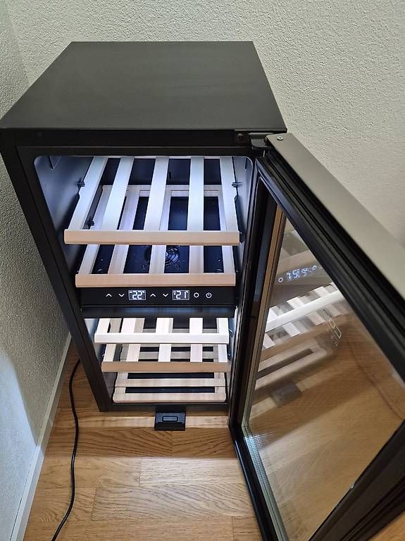 Kühlschrank: Caso 644 24 wine fridge – Gebraucht aus Zürich von tah_mz5w