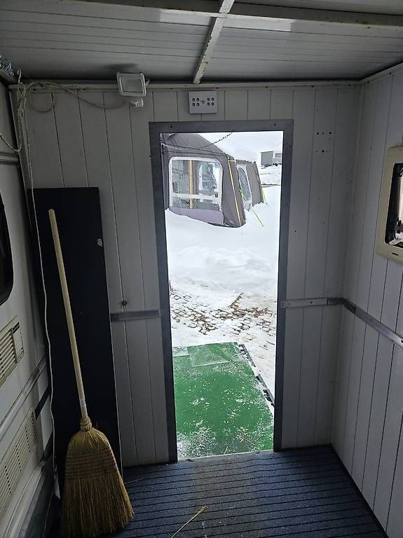 Mobilhome: Wohnwagen Wintervorbau – Gebraucht aus Obergerlafingen von reto.dubach