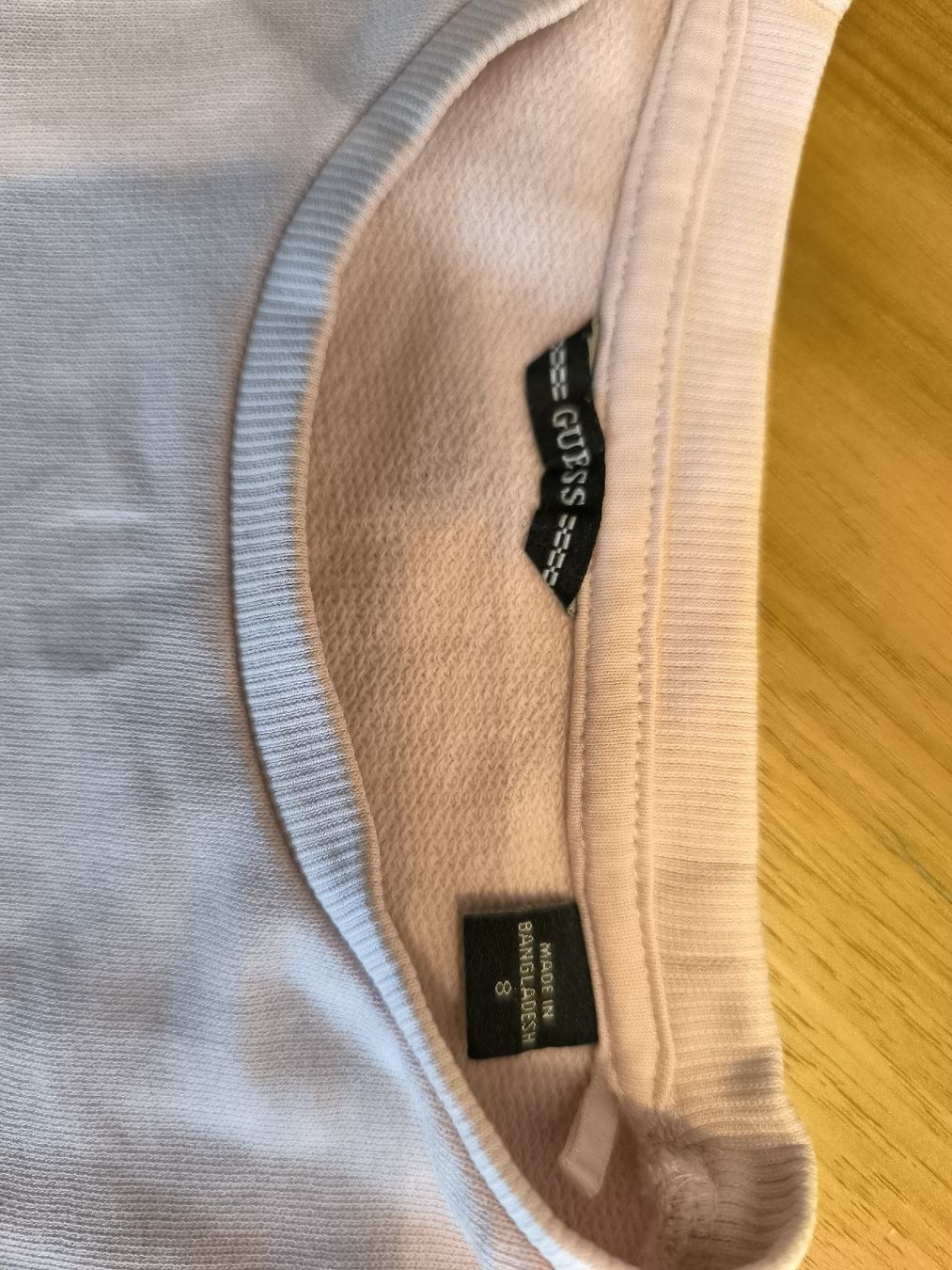 Guess Maglioni & Felpe: Mädchen Pullover Guess  – Usato da Buchs SG venduto da Cor-Pie 1