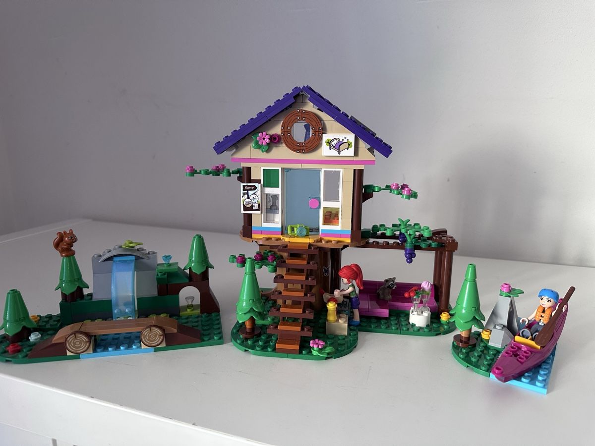 Lego Giocattoli: Lego Friends Baumhaus plus Zugabe – Usato da Malans GR venduto da aicul31
