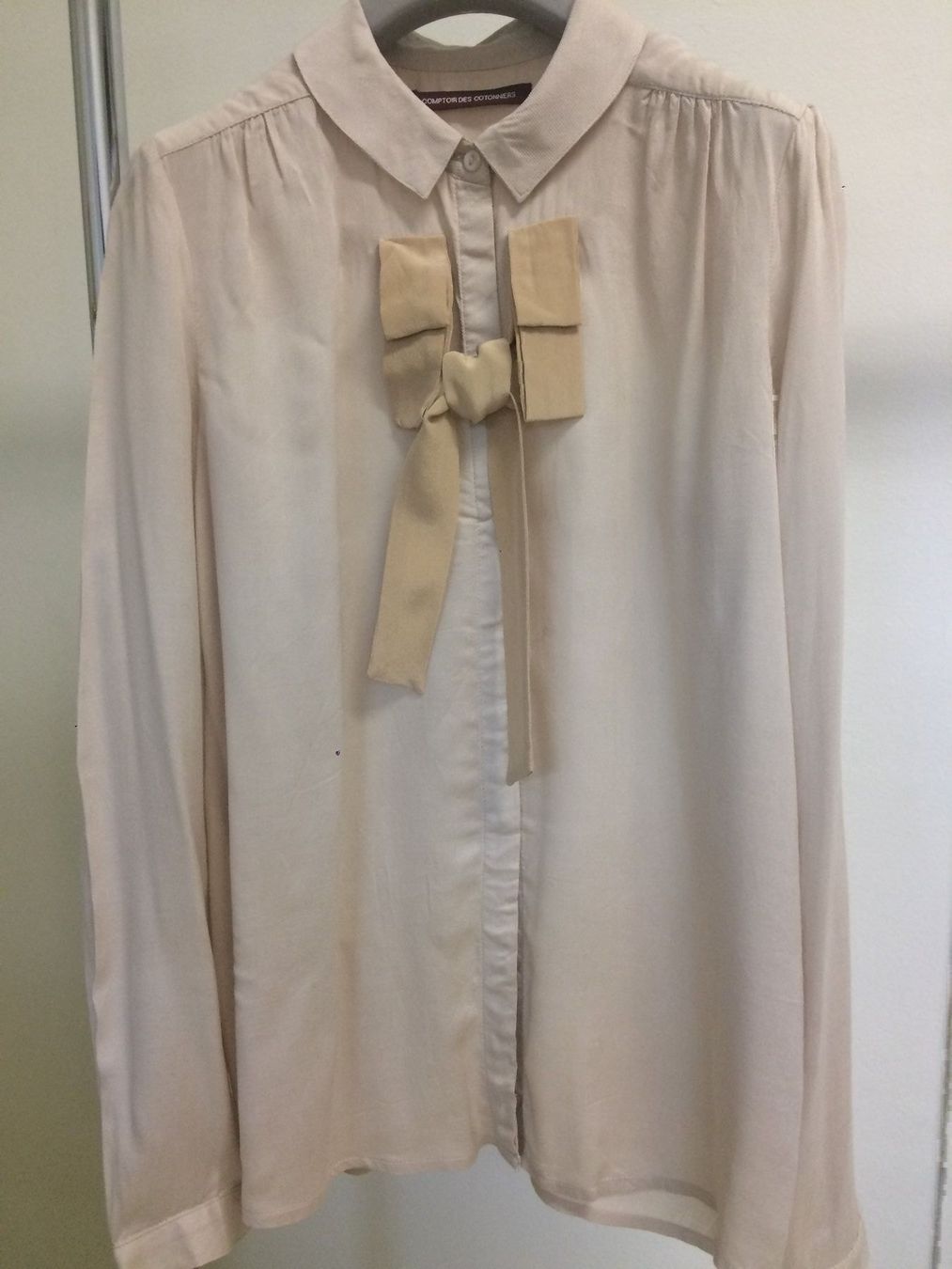 Blusen: Blouse Comptoir des cotoniers beige CH34 – Gebraucht aus Satigny von Helene2014