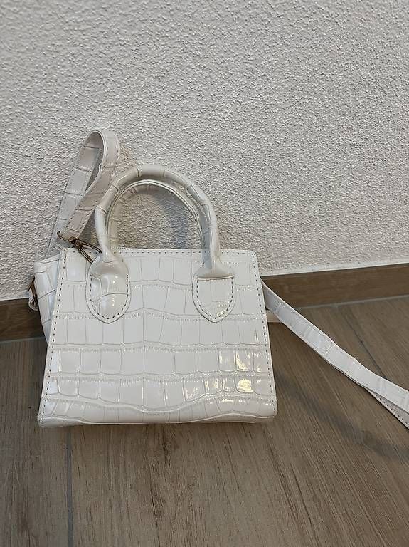 Borse da donna: Kleine Tasche – Usato da Niederwil AG venduto da jul_xms5 1