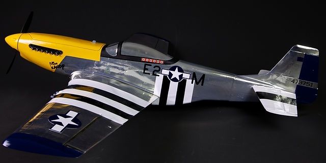 Modellismo RC: P-51 V2 MUSTANG (1.1m) – Nuovo e nell'imballaggio originale da Gonten venduto da reko12 2